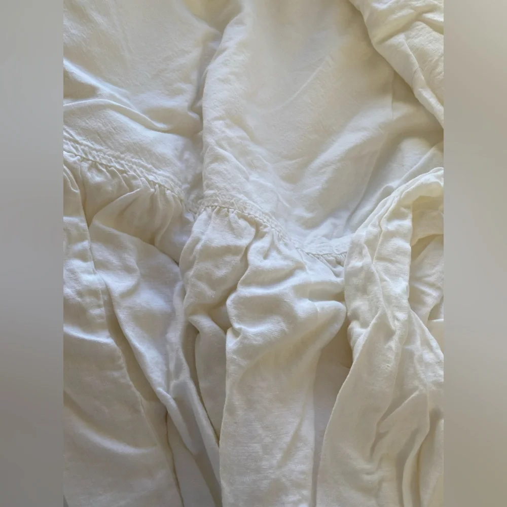 Bella Notte Queen Linen Bedskirt